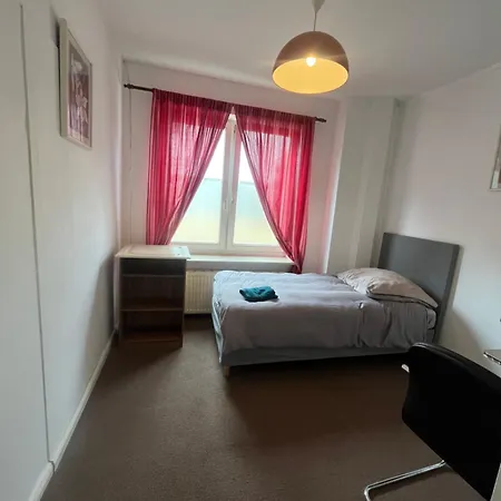 Zimmervermittlung Hemelingen BRE Buitenkant foto