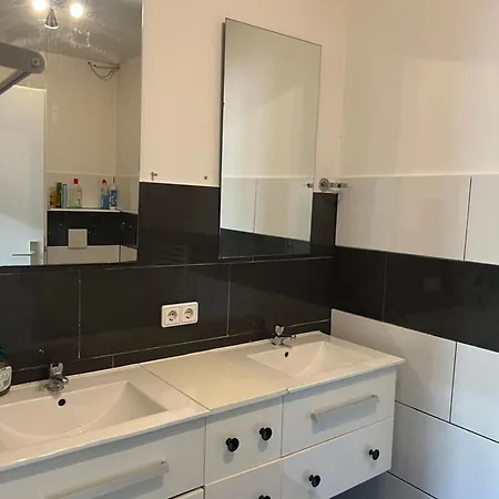 Zimmervermittlung Hemelingen BRE Buitenkant foto